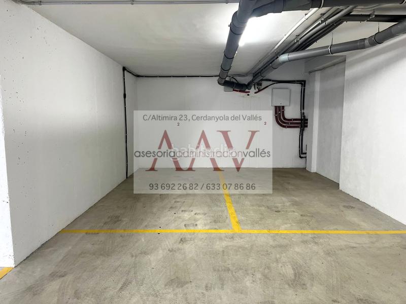 Foto 6191aaa7-04a3-4e9e-a161-b366213f1008. Miete autoparkplatz in Martinica - Ateneu Cerdanyola del Vallès