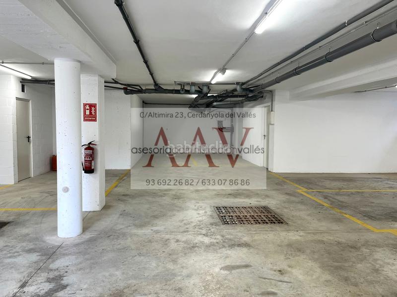 Foto ac5c64d5-f86c-4e01-bdaf-e96361022444. Miete autoparkplatz in Martinica - Ateneu Cerdanyola del Vallès