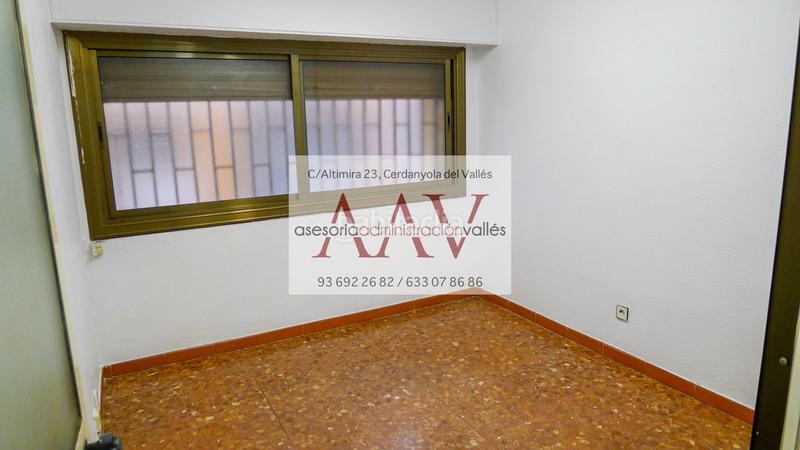 Foto 2800b48d-2280-4488-8a2a-e60dca0eca9f. Alquiler local comercial oficina en alquiler en cerdanyola en Cerdanyola del Vallès