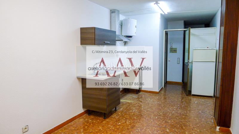 Foto df2aa9f3-7134-4504-8dc1-b0afbcea1572. Alquiler local comercial oficina en alquiler en cerdanyola en Cerdanyola del Vallès