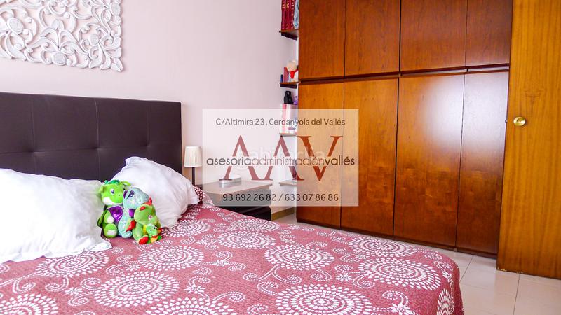 Foto 9fa4c66e-0c8f-4227-9ae1-848448c93730. Semi detached house with fireplace heating parking in Cerdanyola del Vallès