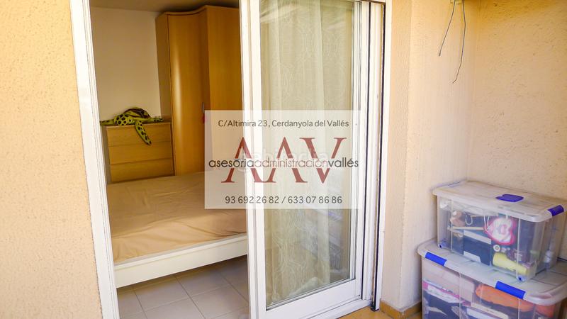 Foto d6e252f1-59c2-4be3-b8fd-0029fd162959. Semi detached house with fireplace heating parking in Cerdanyola del Vallès