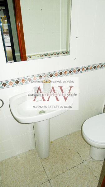 Foto fff85a7c-fb17-44fb-9966-23d2788d5f06. Rent business premise in Catalunya - Fontetes Cerdanyola del Vallès