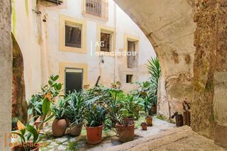 House  Carrer de can sanç. Casa en venta en palma de mallorca, con 325 m2, 3 habitaciones y