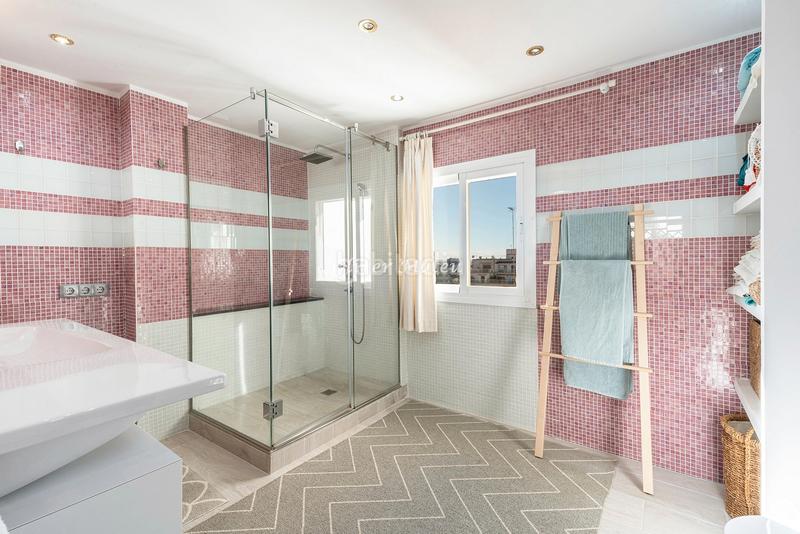 Foto a74e9949-f4b1-4bb1-9d75-0c7ce28ee487. Dachwohnung mit heizung parking in Santa Catalina Palma de Mallorca