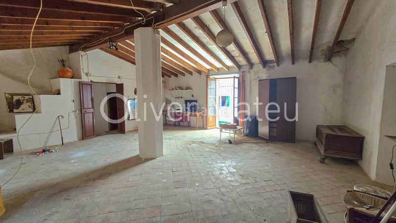 Foto 59376d58-1d8e-4207-a351-398950079bbb. Casa amb xemeneia aparcament a Costitx