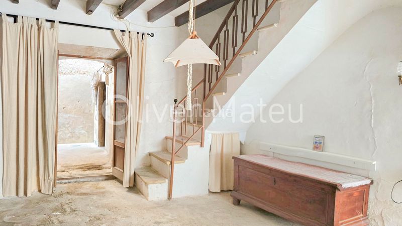 Foto 91f450e1-225f-49d5-8223-0863f25d0eb8. Casa amb xemeneia aparcament a Costitx