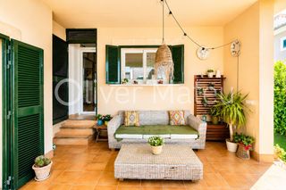 Maison jumelée à Pòrtol. Gran chalet pareado en portol con jardin, garage y piscina