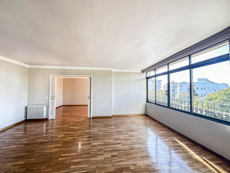 Foto f06d8b52-8e65-43fe-aede-984c0a5424ee. Etagenwohnung mit parking pool in Son Dameto Palma de Mallorca