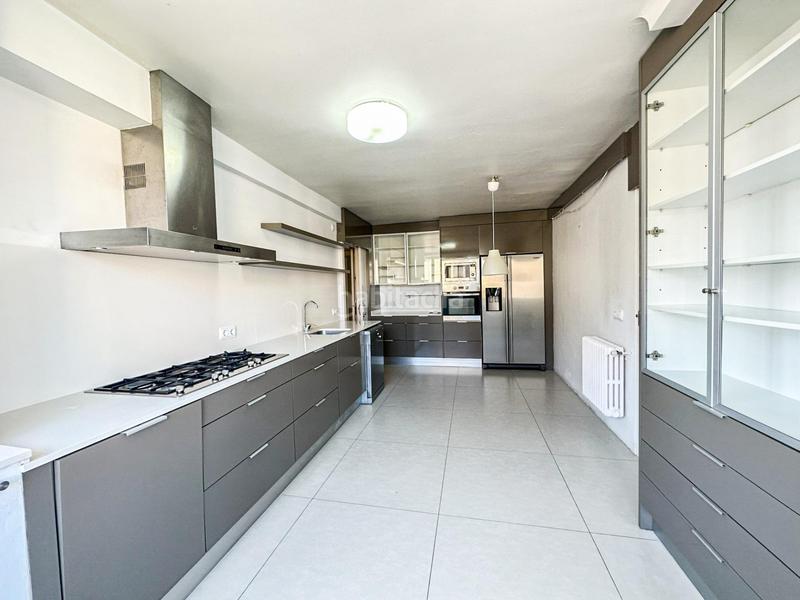 Foto d16dca38-add0-4c57-9e94-96c2222affc6. Pis amb aparcament piscina a Son Dameto Palma de Mallorca