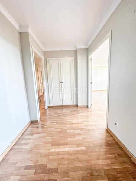 Foto d3fa9755-bef8-4e97-826f-92cafb528cc2. Pis amb aparcament piscina a Son Dameto Palma de Mallorca