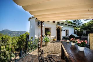 Masia a Puigpunyent. Acogedora casa  en puigpunyent