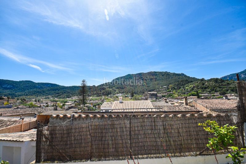 Foto 51d706d0-76d0-47be-a8af-b94722992474. Casa encantadora casa de pueblo con terreno y piscina además de unas magníficas vistas a las montañas y al pintoresco pueblo de esporl en Esporles