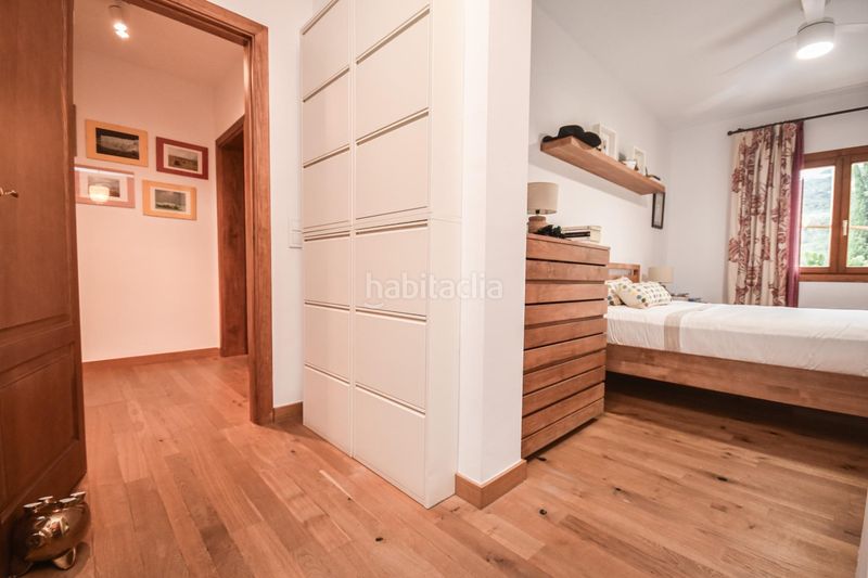 Foto 6331ea74-2422-4ddb-8d4d-a1d01eb64f74. Casa encantadora casa de pueblo con terreno y piscina además de unas magníficas vistas a las montañas y al pintoresco pueblo de esporl en Esporles