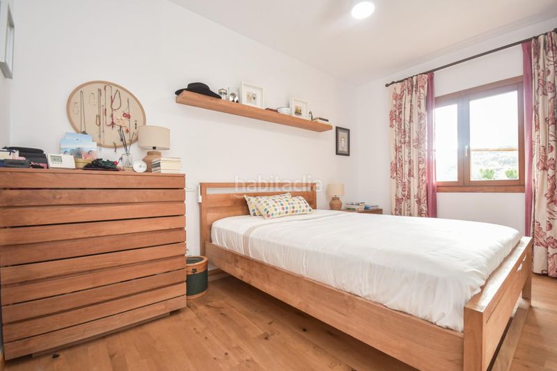 Foto af9658a0-bbee-4e34-9aa9-047bbe8b34ec. Casa encantadora casa de pueblo con terreno y piscina además de unas magníficas vistas a las montañas y al pintoresco pueblo de esporl en Esporles
