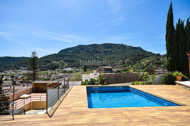 Foto dd7e555f-9e49-4e6a-bf78-3e4579d217de. Casa encantadora casa de pueblo con terreno y piscina además de unas magníficas vistas a las montañas y al pintoresco pueblo de esporl en Esporles
