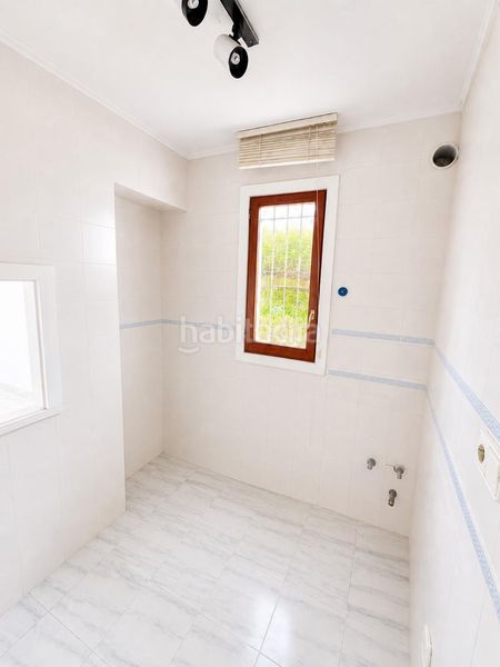 Foto b23f7a91-3a60-4277-9281-e79a1b3ba332. Casa adossada amb aparcament piscina a Cala Vinyes Calvià
