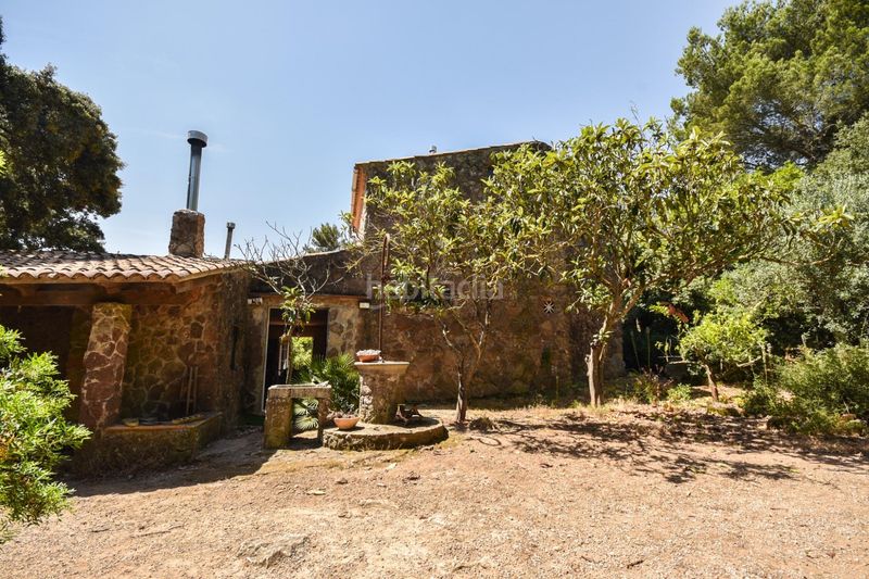 Foto cff50a0b-d99d-49f5-8029-ed6fa8441640. Masia amb aparcament a Puigpunyent
