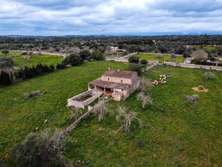 Masia a Santa Margalida Poble. Rustica a reformar en santa margarita