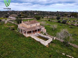 Country house in Santa Margalida Poble. Rustica a reformar en santa margarita
