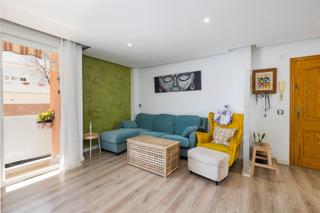 Planta baja en Calle RAFAEL MOGER