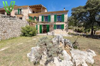 Xalet a Poligono 15 174. Espectacular chalet en binissalem con vistas panoramicas