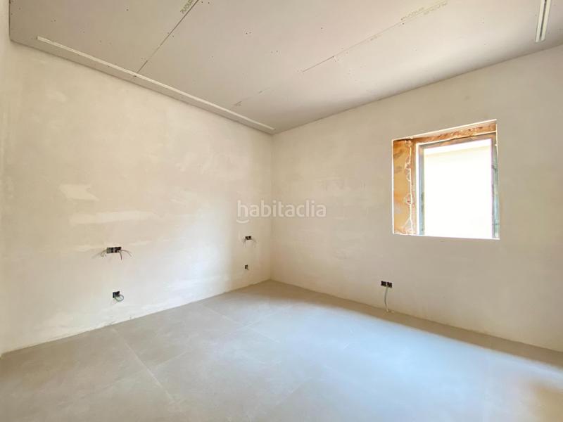 Foto cec3525c-f3be-4915-9140-703136fc1aa2. Alquiler casa magnifica casa unifamiliar techo libre y primeras calidades en Consell