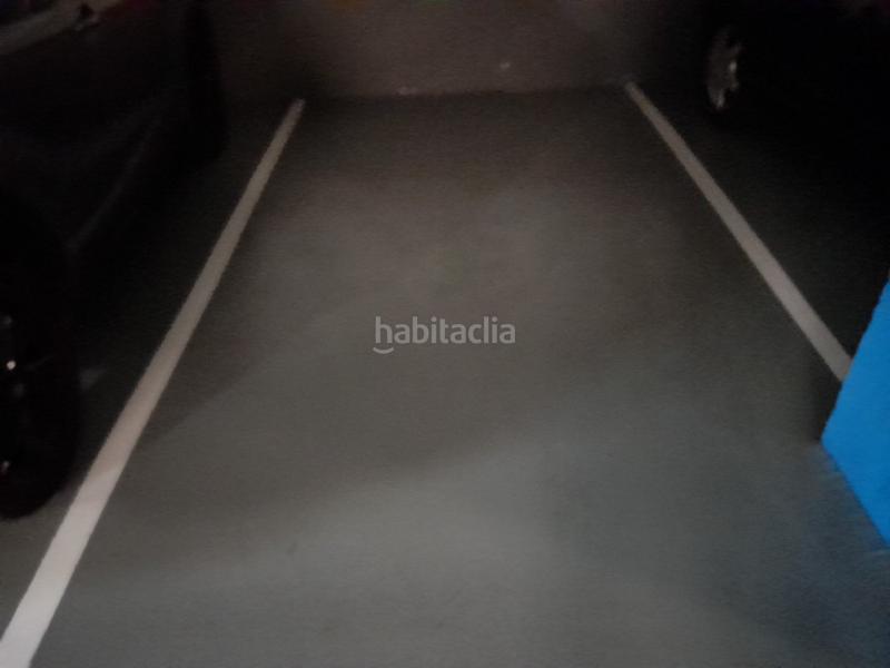 Foto 1798ac4e-44af-4137-a474-1e9544931d2e. Parking voiture dans Fort Pienc Barcelona