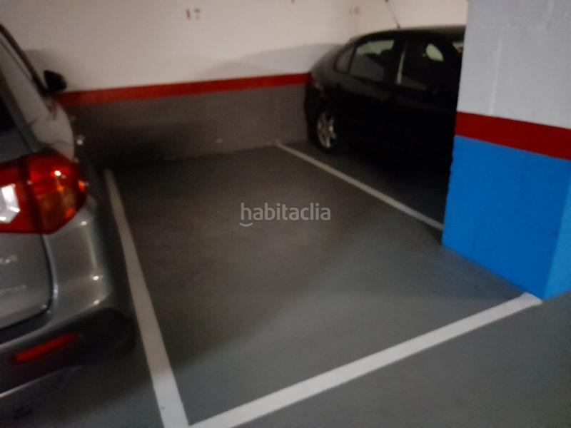 Foto 4ce3e0ad-d04c-4c1e-aadd-8f8f26f6e381. Parking voiture dans Fort Pienc Barcelona