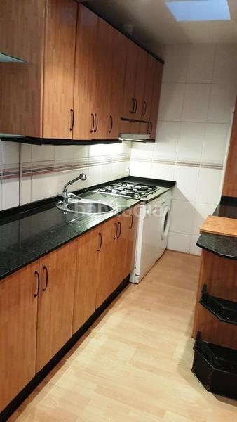 Foto c6142f3d-83e4-4628-a70c-f61e5b1b5c19. Piso  en Guinardó , con terraza solarium en Barcelona