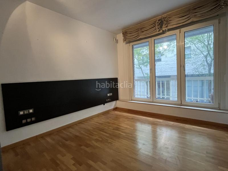 Foto 5acfb6e3-df12-4aa9-b224-686940f82386. Pis a calle cardenal vives i tuto 65 a Sarrià Barcelona