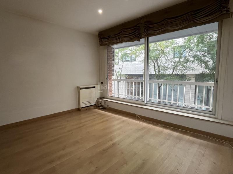 Foto 69bf55fe-be36-486f-835c-161bae97243a. Pis a calle cardenal vives i tuto 65 a Sarrià Barcelona