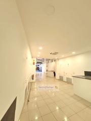 Miete Geschäftsraum  Carrer de l'església. Local comercial con salida de humos en castelldefels