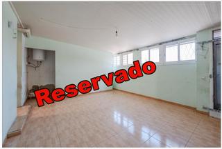 Piso  Plaça pare poveda. Piso en gavà