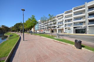 Miete Autoparkplatz in Llandells. Plaza de parking en alquiler