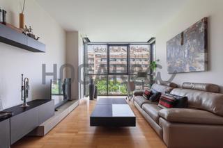 Pis  Avenida roma. Vivienda exterior, amplia y luminosa con 4 habitaciones en el co