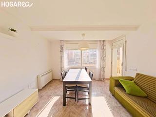 Appartement à Olesa de Montserrat. Piso en olesa de montserrat  calle benet margarit con 4 habitaci