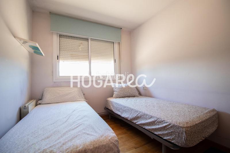 Foto fae7d4e7-906e-4f13-9ea8-c42e57597fee. Casa  independiente con piscina y vistas al parque en Martorell