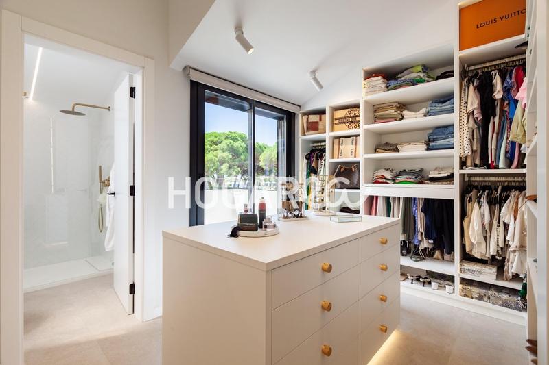 Foto a63d6813-4e0b-41b2-8224-57dc65274ff0. Haus mit parking in Gava Mar Gavà