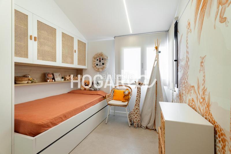Foto d3f8a1c4-c302-4be1-8e72-4da287a1a097. Haus mit parking in Gava Mar Gavà