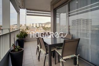 Ático  Avenida de pau casals. Espectacular ático en el centro de lhospitalet con gran terraza,