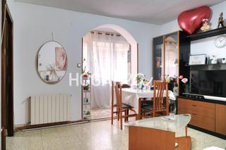 Pis a Sanfeliu. Piso acogedor en el barrio de sanfeliu de lhospitalet con tres h