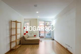 Appartement  De la salut. Piso semireformado en sant feliu, zona can calders 76 m, 2 habit