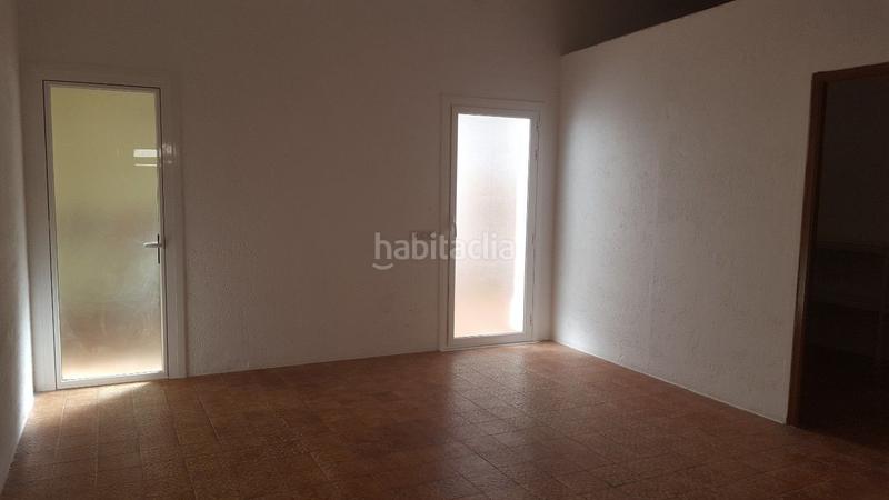 Foto ca184e45-cc14-45fc-8f2e-725bfadffeb2. Lloguer local comercial a Pla de Santa Maria (El)