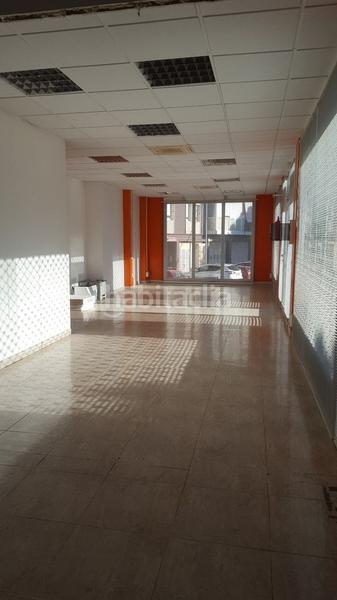 Foto 3070f142-f4cc-452b-ac0d-745b05351ea3. Locale commerciale in avinguda de la generalitat 2 in Vilallonga del Camp