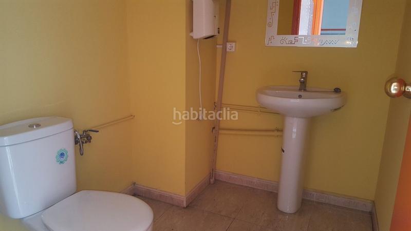 Foto 7fdeb42a-7b46-4d84-bf5f-eb9028d58195. Locale commerciale in avinguda de la generalitat 2 in Vilallonga del Camp