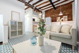 Lloguer Pis a Carrer dels metges 27. 1 habitacio amb soterrani, totalment reformat