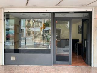 Location Local commercial à Carrer anselm clavé 20. Local acondicionat per botiga