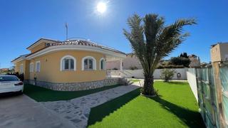 Casa en N/a. Chalet polgono y - ref 1221    post@legalspa