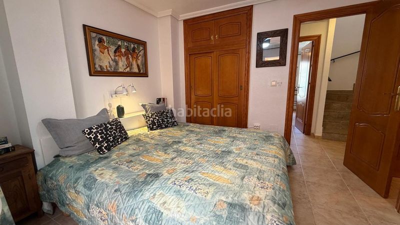 Foto f1a8f051-d99f-4fd9-b58b-59b715fc3e21. Dúplex amb calefacció aparcament piscina a Tomás Maestre Manga del Mar Menor (La)